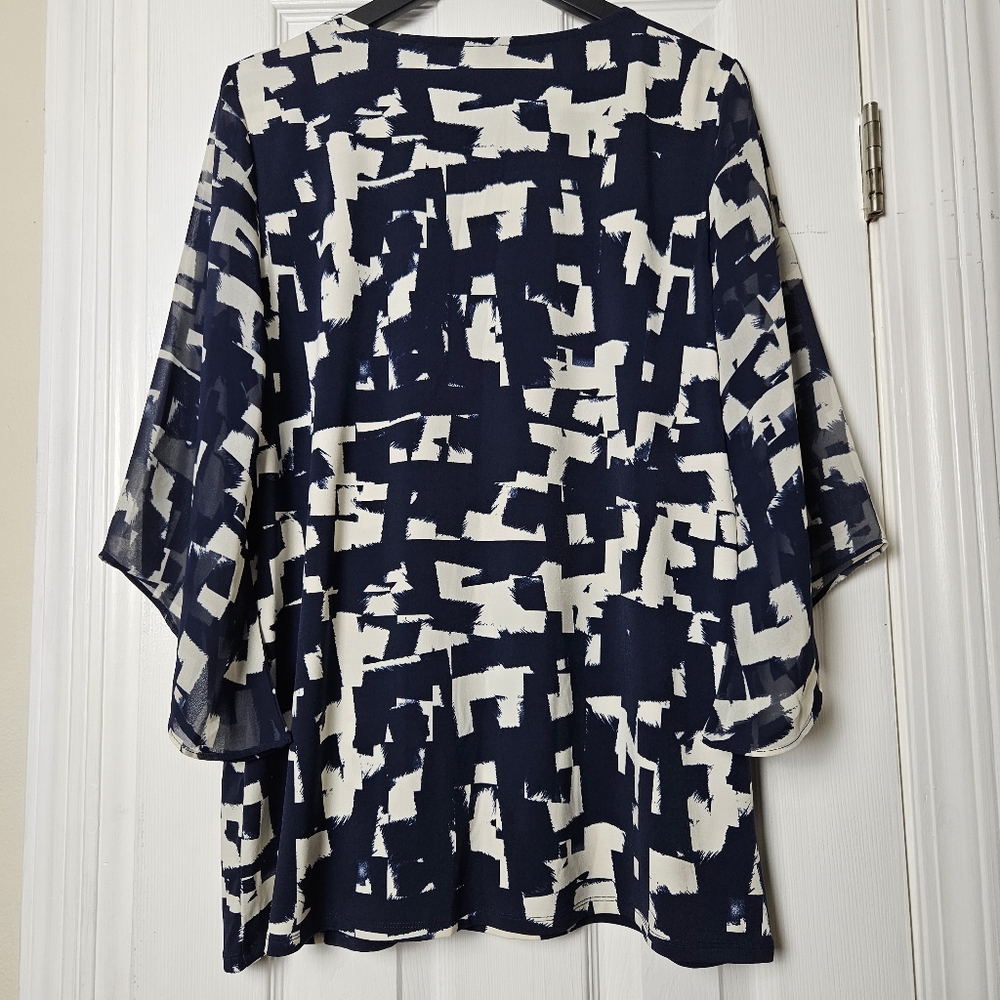 EUC Alfani blouse navy blue & off-white artsy pattern w/detachable necklace XL - Picture 3 of 12